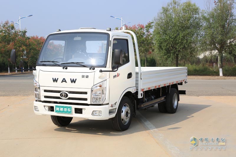 奧馳A2平板載貨車