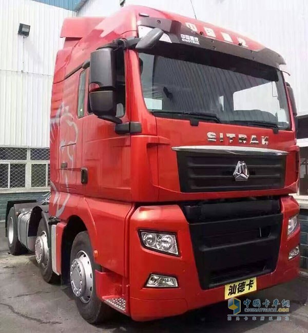 汕德卡6×2牽引車