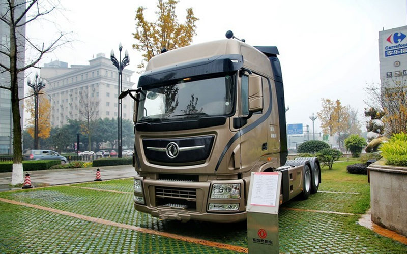 東風商用車 天龍旗艦 480馬力 6X4牽引車(295/80R22.5)(DFH4250C)