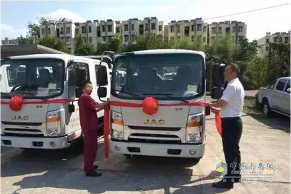 帥鈴新雙排銳捷特動(dòng)力交車(chē)儀式圓滿(mǎn)完成