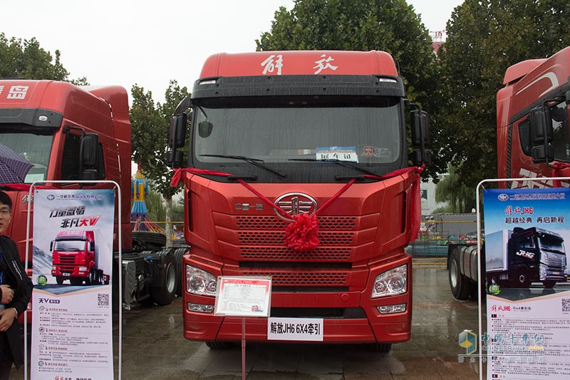 迎合濟(jì)南當(dāng)?shù)厥袌?chǎng) 解放展臺(tái)JH6最為耀眼