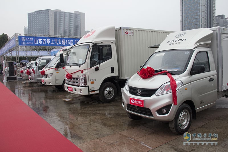 濟南卡車展輕卡秀 奧馳汽車、時代汽車展物流車型