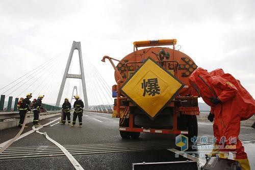 山東：元旦假期?；愤\輸車禁入高速