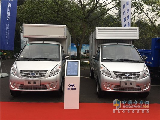 瑞逸國V 4×2載貨車以及廂式車