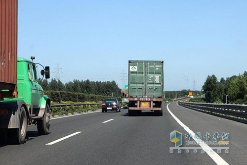 貨車高速逃費200萬元 40余名嫌疑人落網(wǎng)