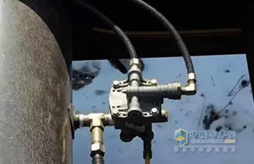 緊急繼動閥