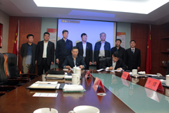  主攻中置軸轎運車 一汽解放與天津勞爾簽署戰(zhàn)略合作