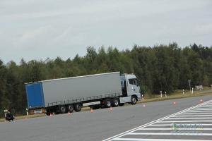 歐曼EST超級卡車經(jīng)歐洲測試