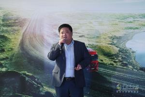 梅賽德斯-奔馳卡車與中誼快運開啟星徽合作 12臺卡車交付