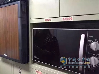慶鈴五十鈴700P配備生活設(shè)施一應俱全