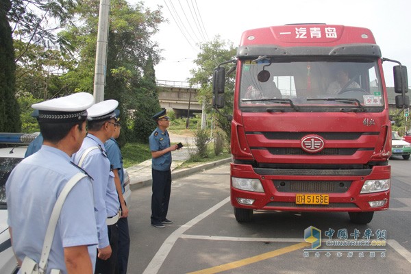 遼寧省嚴(yán)查貨車違法