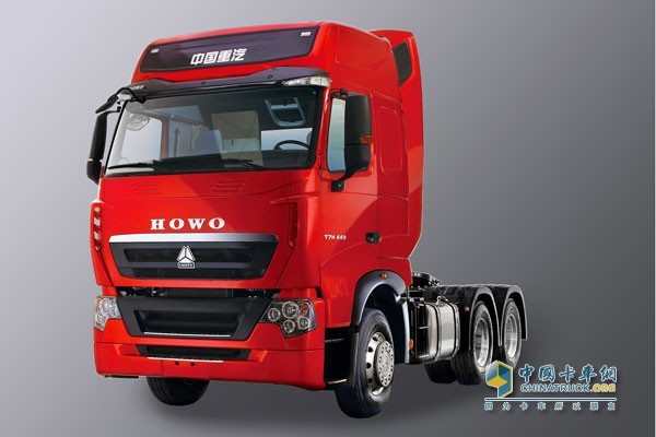 “干線之星”豪沃T7H 440馬力B版牽引車(chē)
