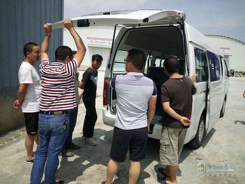 福田奧鈴&圖雅諾大篷車活動(dòng)走進(jìn)貴州