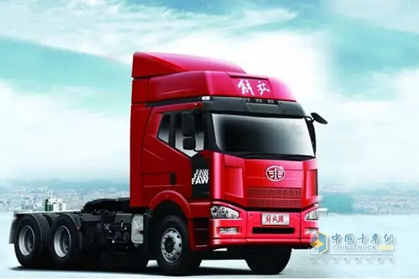 一汽解放J6P 6×4 420馬力 牽引車