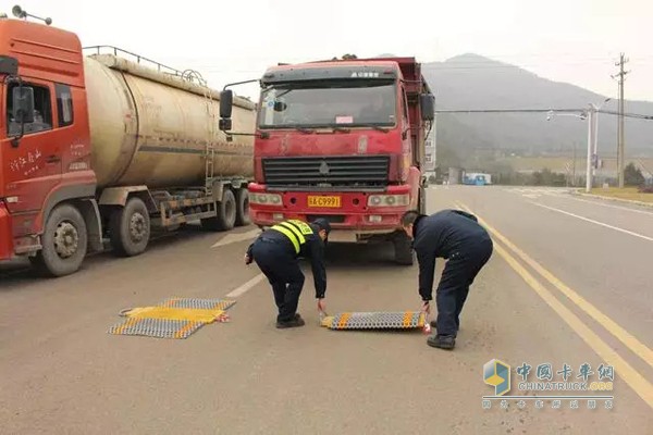 四軸車或無立足之地