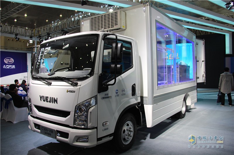 上汽躍進(jìn)全新冷藏車(chē)亮相