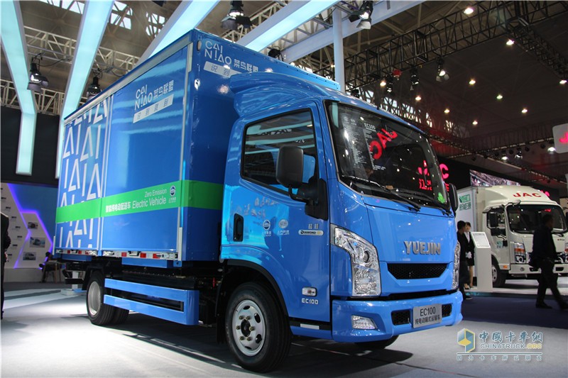 上汽躍進(jìn)全新冷藏車(chē)亮相