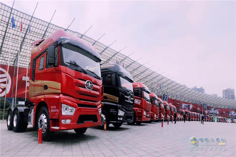 卡車(chē)市場(chǎng)最好的年代遇到了一汽解放 第一的大旗必須扛