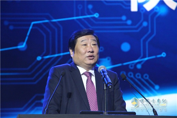 濰柴動(dòng)力股份有限公司董事長(zhǎng)、CEO，陜西重型汽車(chē)有限公司董事長(zhǎng)譚旭光