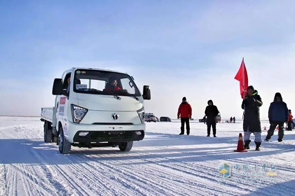 飛碟締途榮獲“極地可靠卡車”榮譽