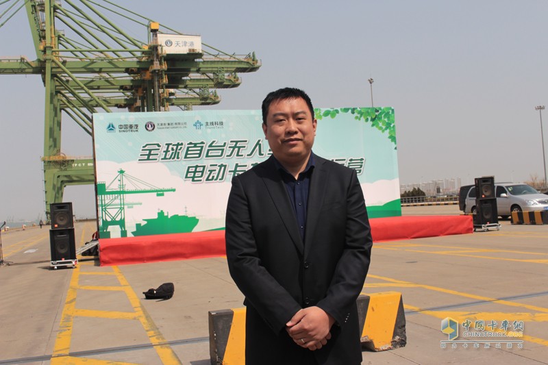 L4級最強音 重汽豪沃成全球首臺無人駕駛電動集卡