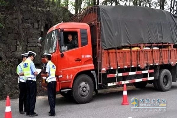 在規(guī)定時(shí)間內(nèi)停車車主無需繳納停車費(fèi)