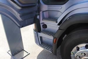 斯堪尼亞 G410 6×4NA 6×4牽引車（危險(xiǎn)品運(yùn)輸）