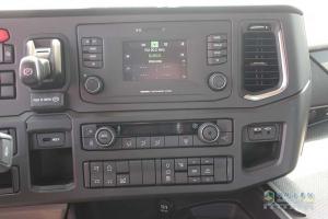 斯堪尼亞 G410 6×4NA 6×4牽引車（危險(xiǎn)品運(yùn)輸）