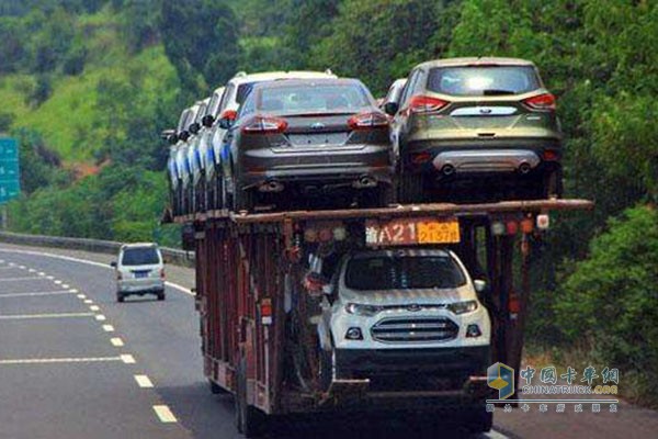 不合格的車輛運輸車