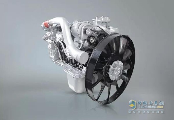 HOWO·G5X中卡海鮮運(yùn)輸車搭載德國曼技術(shù)發(fā)動機(jī)