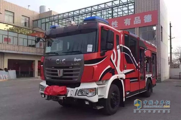 聯(lián)合卡車4X2智能化多功能城市主戰(zhàn)消防車