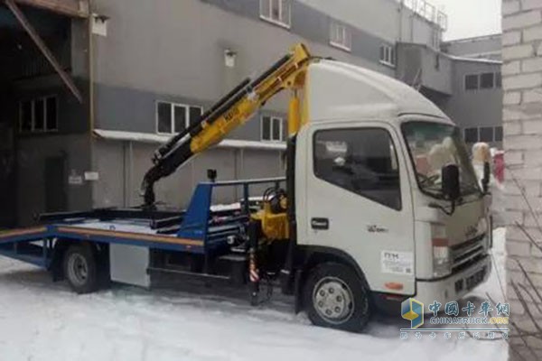 帥鈴吊臂清障車