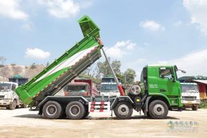 聯(lián)合卡車(chē) 超短軸距 8×4 LNG 城市渣土自卸車(chē)