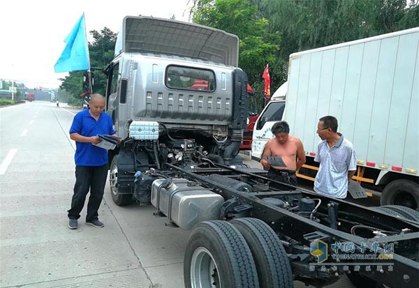 致道500M采用高強度鋼材車架