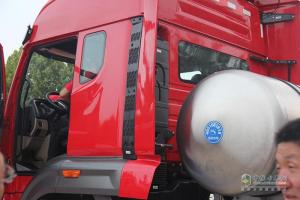 中國重汽 豪瀚N7G重卡 430馬力 6X4 LNG牽引車