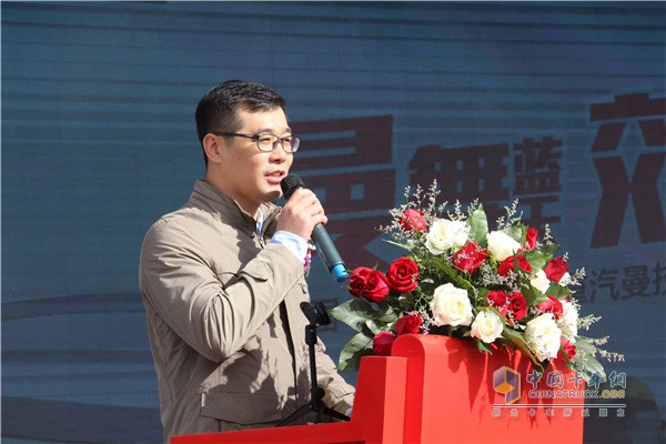 中國重汽集團(tuán)宣傳部副部長李躍
