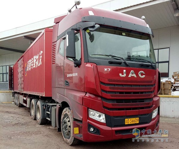 江淮格爾發(fā)K7牽引車(chē)