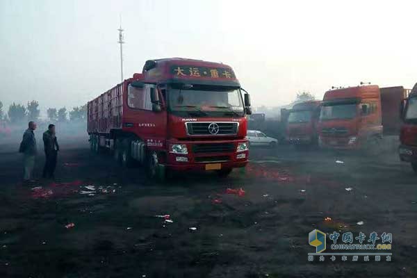 大運(yùn)重卡自重輕、質(zhì)量好、油耗還低