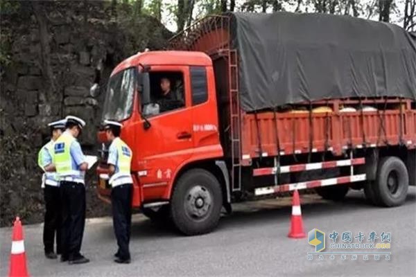 全國多地區(qū)對貨車限行