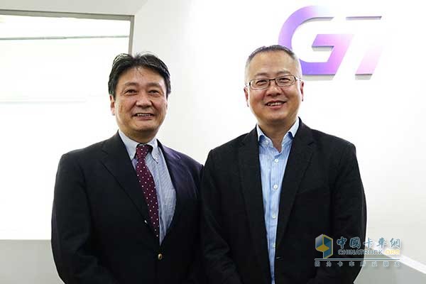 日本丸紅株式會社汽車租賃事業(yè)本部長鈴木敦先生與G7總裁馬喆人先生合影