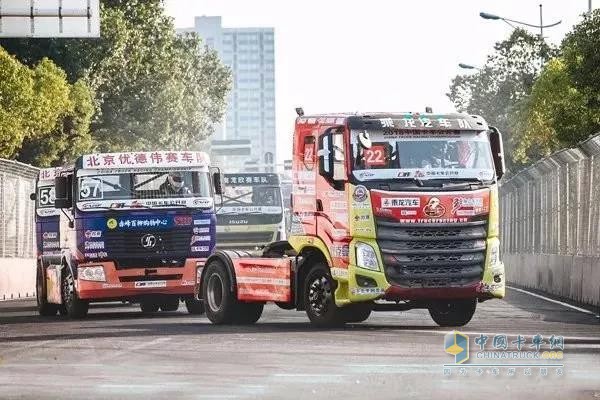 2018中國(guó)卡車公開賽乘龍車隊(duì)賽車