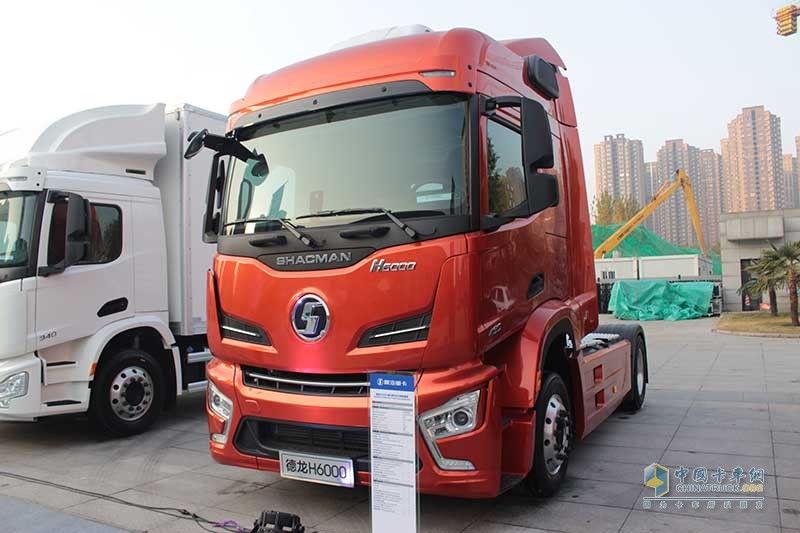 陜汽重卡 德龍H6000 4×2 430馬力 牽引車