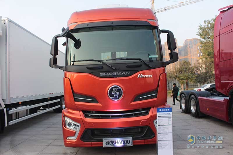 陜汽重卡 德龍H6000 4×2 430馬力 牽引車