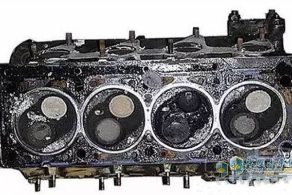 卡車發(fā)動(dòng)機(jī)積碳