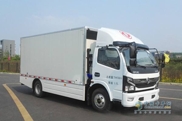 佛山飛馳氫燃料電池廂式運(yùn)輸車，采用東風(fēng)卡車底盤
