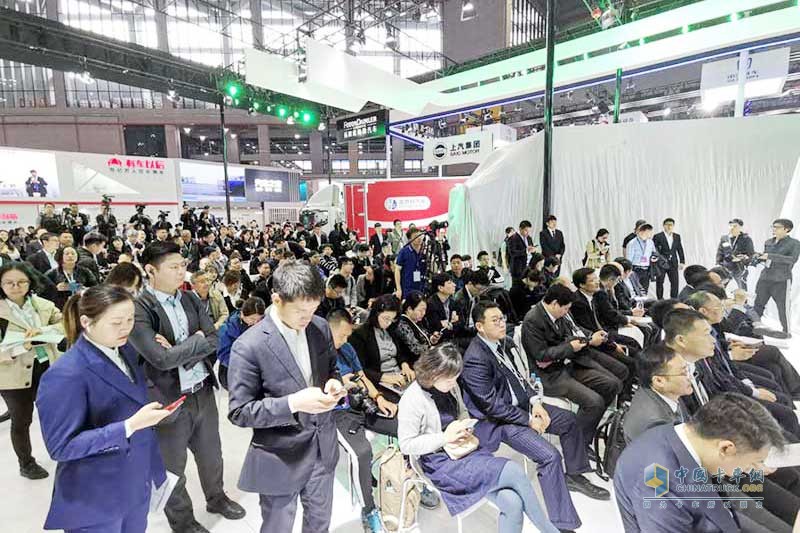 福田汽車召開新聞發(fā)布會 歐曼、歐馬可、奧鈴新產(chǎn)品陸續(xù)發(fā)布