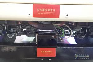 中國(guó)重汽 T5G L4級(jí)純電動(dòng)無(wú)人駕駛牽引車(chē)