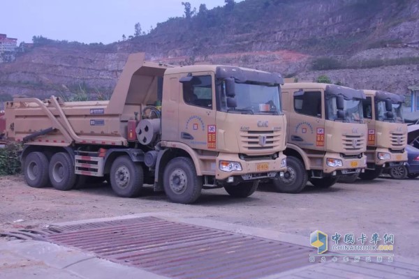 深圳市某土方工程有限公司中集聯(lián)合LNG渣土車