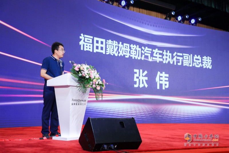 超級動力鏈新品上市、全系國六到位、321閃修服務發(fā)布 歐曼“王炸”驚喜不斷