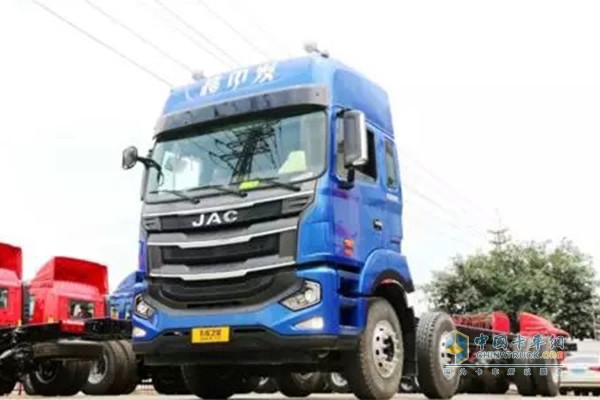 卡車(chē)前面板